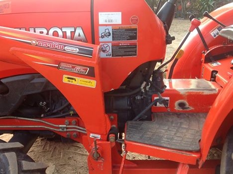 รถแทรกเตอร์คูโบต้า  L3608 สภาพดีมากๆ  เดิมๆ  พร้อมใช้งาน ไปใช้ไม่ผิดหวัง  สภาพเดิมทั้งคัน มีผานดันหน้า  ผานหลัง  เเละ ผานยกร่อง เป็นรถที่ขาดจากการจำนำ