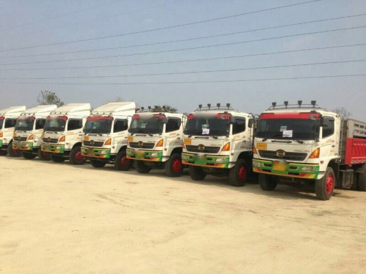 รถฮีโน่ 10 ล้อ ( ไม่ดั้ม )  320 แรงม้า. ปี 50  ( ขายแม่ , ลูก )  สนใจติดต่อ 081 - 6079515