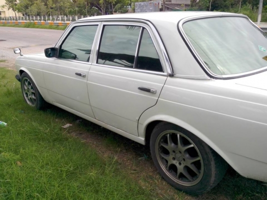 BENZ230E Jge auto แอร์เย็น cd ติดแก๊สแล้ว BENZ230E Jge auto แอร์เย็น cd ติดแก๊สแล้ว