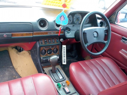 BENZ230E Jge auto แอร์เย็น cd ติดแก๊สแล้ว BENZ230E Jge auto แอร์เย็น cd ติดแก๊สแล้ว