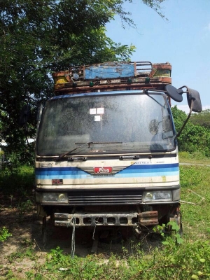 รถอีซูซุ 10 ล้อ รั้ว FVM 195 แรงม้า. ปี 38 สนใจติดต่อ 081 - 6079515 รถอีซูซุ 10 ล้อ รั้ว FVM 195 แรงม้า. ปี 38 สนใจติดต่อ 081 - 6079515