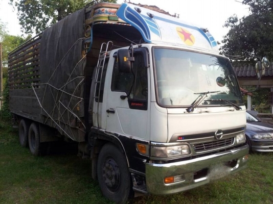 รถอีซูซุ 10 ล้อ รั้ว FVM 195 แรงม้า. ปี 38 สนใจติดต่อ 081 - 6079515 รถอีซูซุ 10 ล้อ รั้ว FVM 195 แรงม้า. ปี 38 สนใจติดต่อ 081 - 6079515