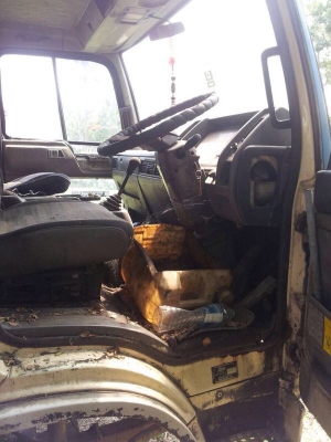 รถอีซูซุ 10 ล้อ รั้ว FVM 195 แรงม้า. ปี 38 สนใจติดต่อ 081 - 6079515 รถอีซูซุ 10 ล้อ รั้ว FVM 195 แรงม้า. ปี 38 สนใจติดต่อ 081 - 6079515