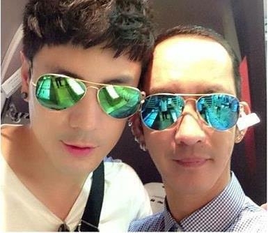 มาอีกแล้วครับ ฟิล์มกรองแสงโละสต๊อคสีแจ่มๆปรอทเขียวกับปรอทฟ้า ม้วนละ 7000 บาทครับ มาอีกแล้วครับ ฟิล์มกรองแสงโละสต๊อคสีแจ่มๆปรอทเขียวกับปรอทฟ้า ม้วนละ 7000 บาทครับ