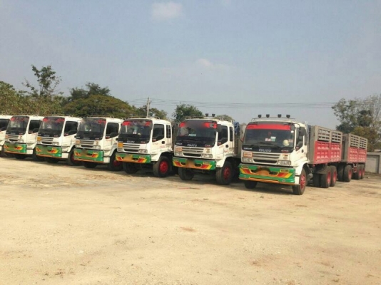 รถอีซูซุ 10 ล้อ ( ไม่ดั้ม )  320 แรงม้า. ( ปี 50 - 51 )  ( ขายแม่ , ลูก ) สนใจติดต่อ 081 - 6079515