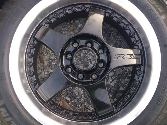 ขายแม็กLENSO (แม็กทำสีแล้ว) 4รู100,114 พร้อมยางMICHELIN 185/60R15 ยางปี11 ดอกยางลึกเท่ากันไม่แตกลายไม่กินข้างสภาพยาง90\% (ยางไม่มีปะ) จำนวน 1 ชุด