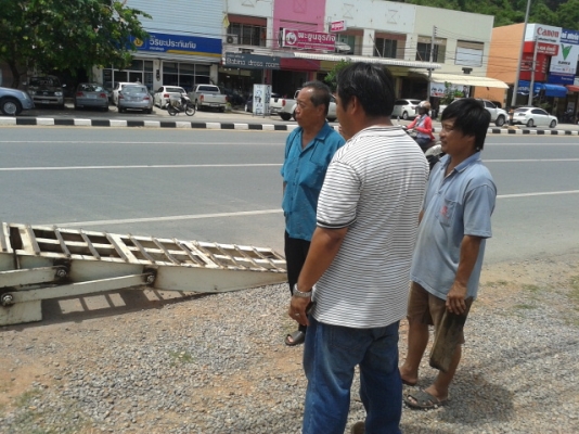 ***ขายแล้ว เสี่ยโจ จ อุดรธานี  พร้อมส่งถึงบ้าน    ******สิบล้อสองเพลา  หัวลาก  อีห้ออินเตอร์  250  แรงม้า  พร้อมใช้งาน  ราคา  290000 เท่านั้น