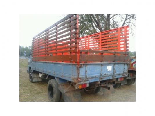 ขายISUZU NPR115แรง เฟืองท้ายF เครื่องดี แคชซีสวย เอกสารพร้อมโอน