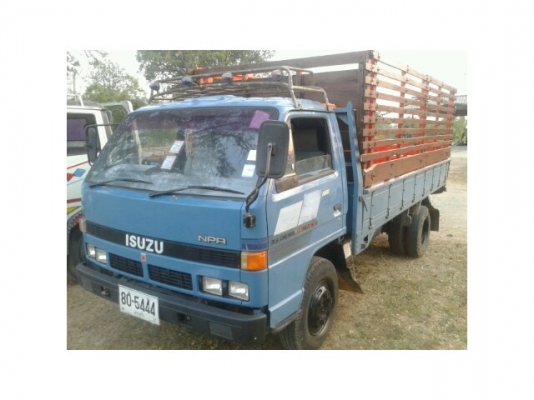 ขายISUZU NPR115แรง เฟืองท้ายF เครื่องดี แคชซีสวย เอกสารพร้อมโอน