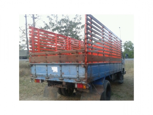 ขายISUZU NPR115แรง เฟืองท้ายF เครื่องดี แคชซีสวย เอกสารพร้อมโอน