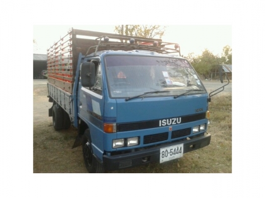 ขายISUZU NPR115แรง เฟืองท้ายF เครื่องดี แคชซีสวย เอกสารพร้อมโอน