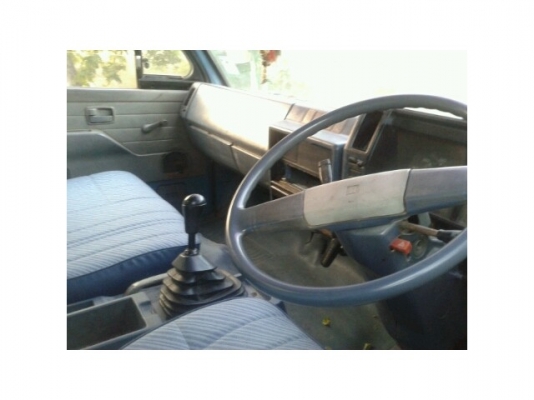 ขายISUZU NPR115แรง เฟืองท้ายF เครื่องดี แคชซีสวย เอกสารพร้อมโอน