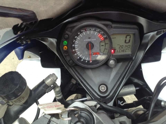 ธารนนทบุรี//ขาย suzuki gsx r1000 ปี2008 สวยๆเครื่องดีมากครับ อินวอยท์+สพมแท้