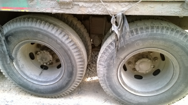 (มี2คัน)10ล้อเพลาเดียวISUZU 195 แรง สภาพยังดี วิ่งงานอยู่.คัสซีสวย เครื่องดี...เล่มพร้อม.. (มี2คัน)10ล้อเพลาเดียวISUZU 195 แรง สภาพยังดี วิ่งงานอยู่.คัสซีสวย เครื่องดี...เล่มพร้อม..