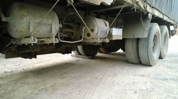 (มี2คัน)10ล้อเพลาเดียวISUZU 195 แรง สภาพยังดี วิ่งงานอยู่.คัสซีสวย เครื่องดี...เล่มพร้อม.. (มี2คัน)10ล้อเพลาเดียวISUZU 195 แรง สภาพยังดี วิ่งงานอยู่.คัสซีสวย เครื่องดี...เล่มพร้อม..