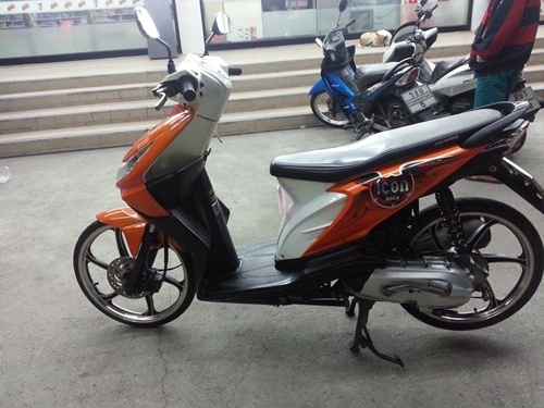 /////////ขาย I CON ล้อแม็ก 17 รถเดิมๆๆ(พร้อมใช้) ราคา 12500 บาท ////////