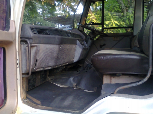 สำหรับนักปั้น ไอ้หลง เทอร์โบ ไม่มี เครื่อง เกียร์ และ กระบะดั้ม