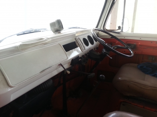 โฟล์คตู้ไฟเลี้ยวล่าง เครื่องเดิม เกียร์เดิม