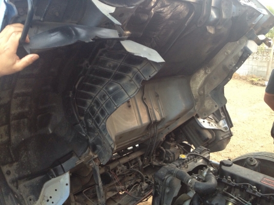 NPR 120 แรงเครื่องฝาดำ มีคอก  มีลู่ลม สวยมาก กะบะยาว 4.20 เมตร