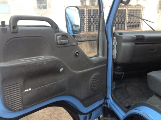 NPR 120 แรงเครื่องฝาดำ มีคอก  มีลู่ลม สวยมาก กะบะยาว 4.20 เมตร