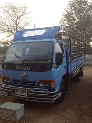 NPR 120 แรงเครื่องฝาดำ มีคอก  มีลู่ลม สวยมาก กะบะยาว 4.20 เมตร