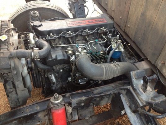 NPR 120 แรงเครื่องฝาดำ มีคอก  มีลู่ลม สวยมาก กะบะยาว 4.20 เมตร