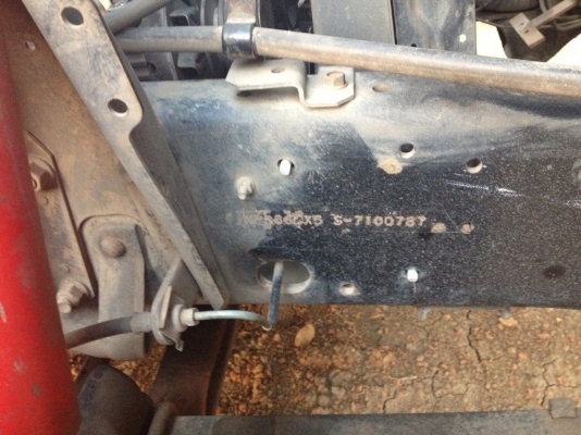 NPR 120 แรงเครื่องฝาดำ มีคอก  มีลู่ลม สวยมาก กะบะยาว 4.20 เมตร