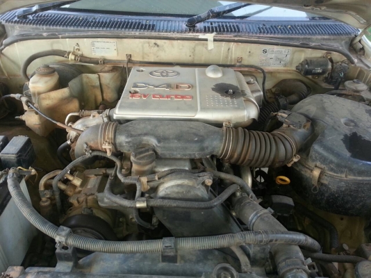 TOYOTA  D4D ปี 46 เครื่อง 2.5 แรง เพาเวอร์ หัวบาง ยางดี คัสชีสวย แอร์เย็น เล่มทะเบียน