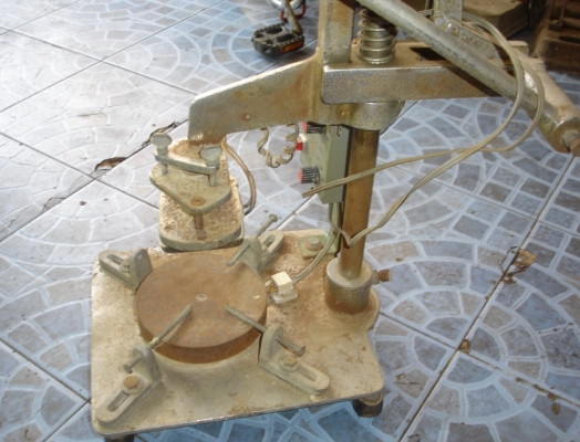 ขายเครื่องอัดดอกไม้ประดิษฐ์ แบบมือโยก