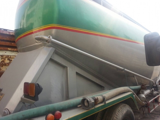 ขายหัวลาก ISUZU-270 ปี47 พร้อมรถเป้าปูนหางกล้วย