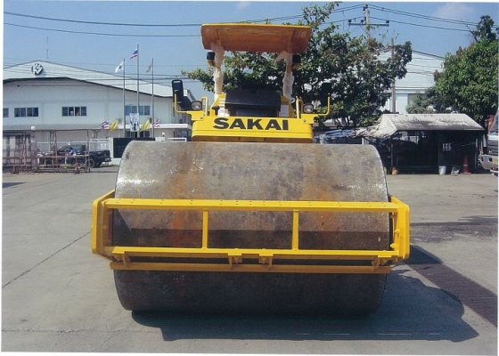 รถบดสั่นสะเทือนล้อเรียบ SAKAI รุ่น SV520D