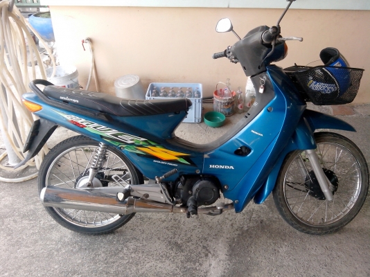 ขาย เวฟ100ตัวแรก 9900ครับ