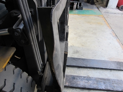 ขาย! รถโฟคลิฟท์(LPG)นำเข้า มือสอง TOYOTA / 02-7FG35 / A71GK40-30348 / ปี2003 / 14,584ชม / ขนาด3.5ตัน