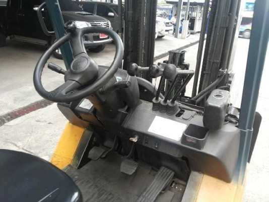 ขาย! รถโฟคลิฟท์(LPG)นำเข้า มือสอง TOYOTA / 42-7FG25 / 407FG25-22933 / ปี2004 / 8,402ชม / ขนาด2.5ตัน