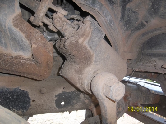 ขาย ISUZU 6ล้อหัวยาว EH700 168แรง LOกลาง เฟืองท้าย220 ยางเต็ม ทะเบียนดีภาษีครบ