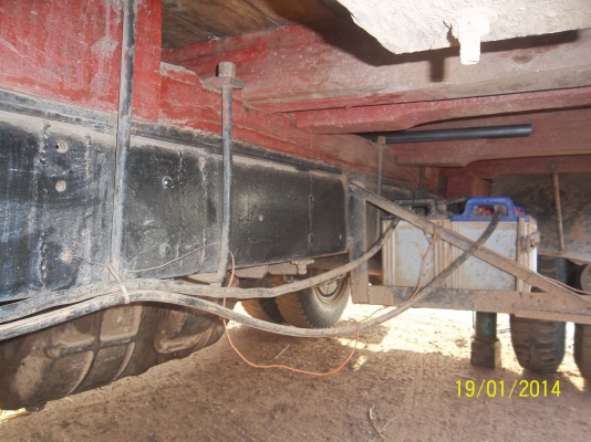 ขาย ISUZU 6ล้อหัวยาว EH700 168แรง LOกลาง เฟืองท้าย220 ยางเต็ม ทะเบียนดีภาษีครบ