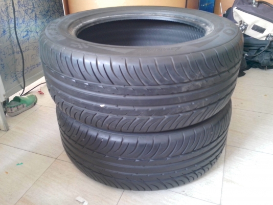 ขายยางKUMHO 225/55/17 ปี2011 เส้นละ 1000 บาท