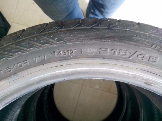 ขายยางKUMHO 225/55/17 ปี2011 เส้นละ 1000 บาท ขายยางKUMHO 225/55/17 ปี2011 เส้นละ 1000 บาท