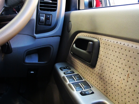 ISUZU D-MAX 3.0 D di I-TEQ CAB 4 HI-LANDER AT 2006 สภาพสวยจริง ISUZU D-MAX 3.0 D di I-TEQ CAB 4 HI-LANDER AT 2006 สภาพสวยจริง