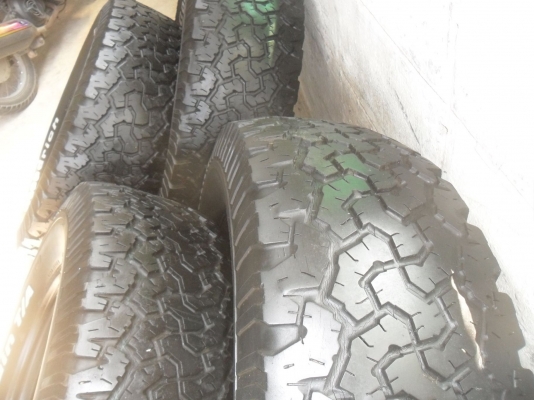 ยาง BFGoodrich 265/75R16 สวยๆ 4 เส้น ราคา 4800 บาท