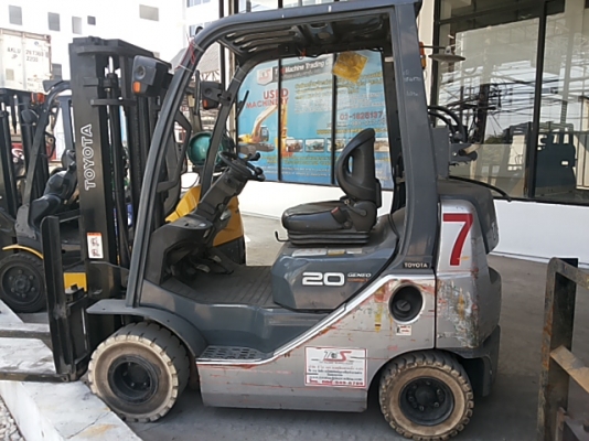 ขาย! รถโฟคลิฟท์(LPG)นำเข้า มือสอง TOYOTA / 02-8FGK20 / 8FGK30-10370 / ปี2007 / 9,226ชม / ขนาด2ตัน