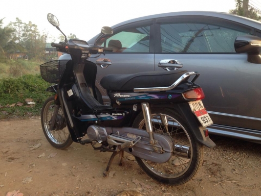 ขายรถ Honda Dream ปี39  มีทะเบียนและเอกสารพร้อมโอน