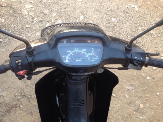 ขายรถ Honda Dream ปี39  มีทะเบียนและเอกสารพร้อมโอน