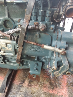 ขายเครื่อง4สูบ เก่าญี่ปุ่นยี่ห้อ มิตซูบิชิ รุ่น ke150 สภาพสวยมากๆ