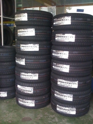 ยางใหม่ TOYO C1S 205-55-16 ถูกสุดๆ เส้นละ 3,450 บาท 087-758-6654 เนครับ ต่างจังหวัดจัดส่งได้ครับ