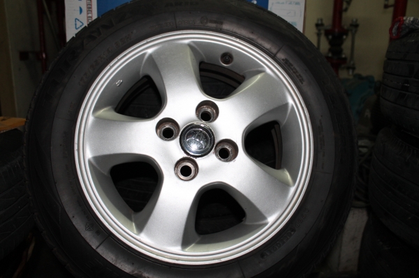ขายชุดล้อแม็คสภาพดี  vios  14"
