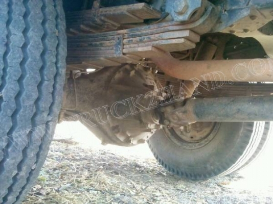 รถบรรทุก 6 ล้อ ISUZU รุ่น NPR