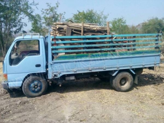 รถบรรทุก 6 ล้อ ISUZU รุ่น NPR