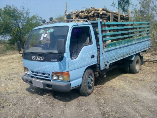 รถบรรทุก 6 ล้อ ISUZU รุ่น NPR