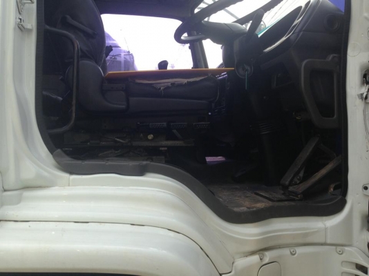 รถหัวลาก Isuzu GXZ 270 แรงม้า สภาพสวย พร้อมใช้งาน ทดลองขับได้ สนใจติดต่อ เอ็ม ที เจริญยนต์ 086-30344